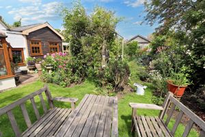 THORRINGTON ROAD- click for photo gallery